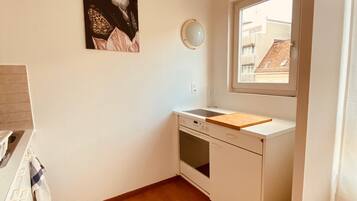 Microwave, coffee/tea maker