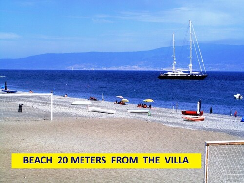 SINGLE VILLA 20meters from the SEA and/or for THERMAL CURE near TAORMINA