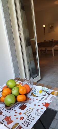 Sweet Napoli, holiday home within walking distance of the central station