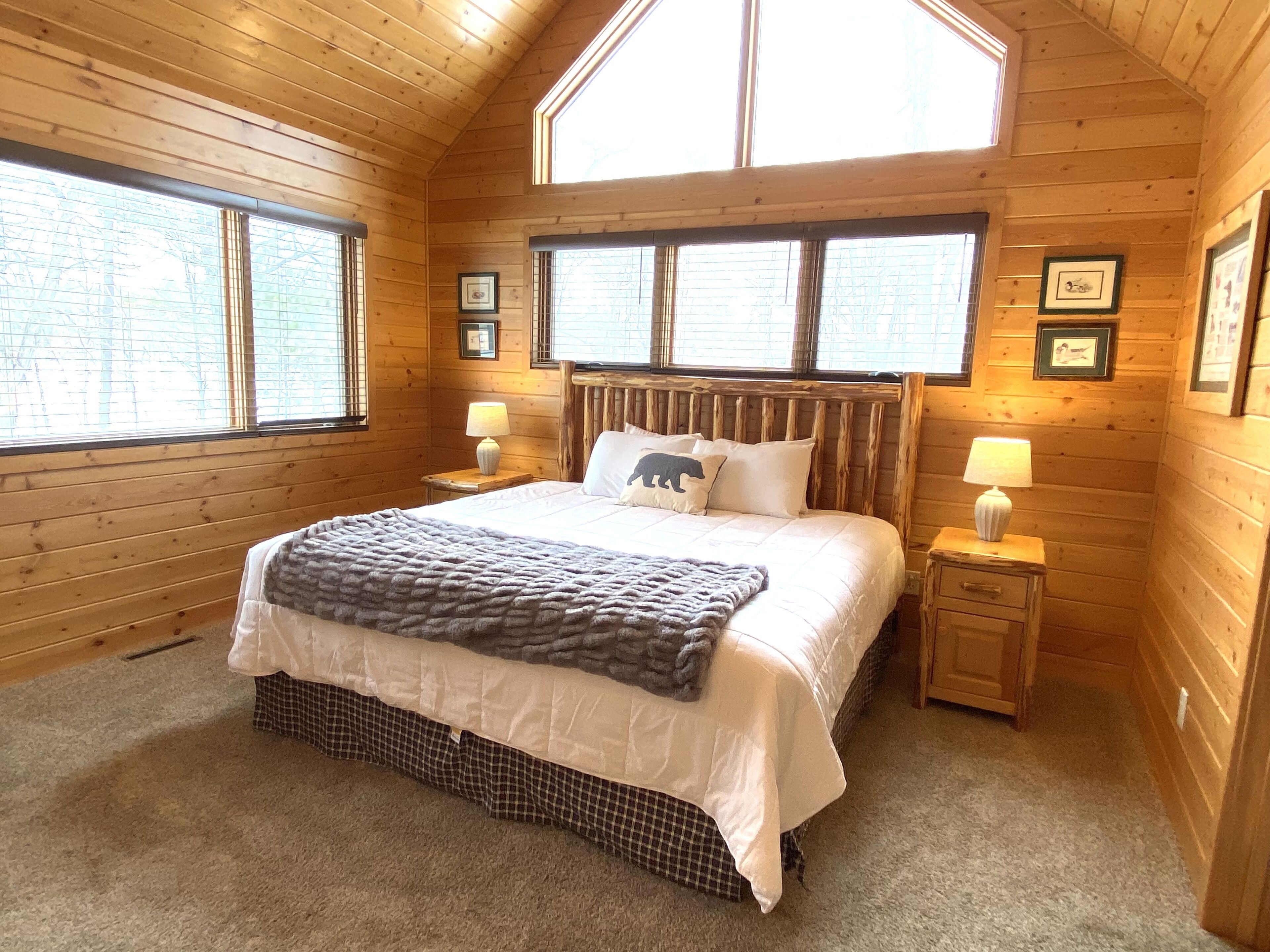 4 chambres, fer et planche à repasser, Wi-Fi, draps fournis