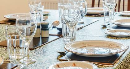 4 bedroom accommodation in Tillingham, near Southminster