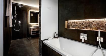 Primera Apartments