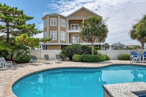 Et oppvarmet basseng