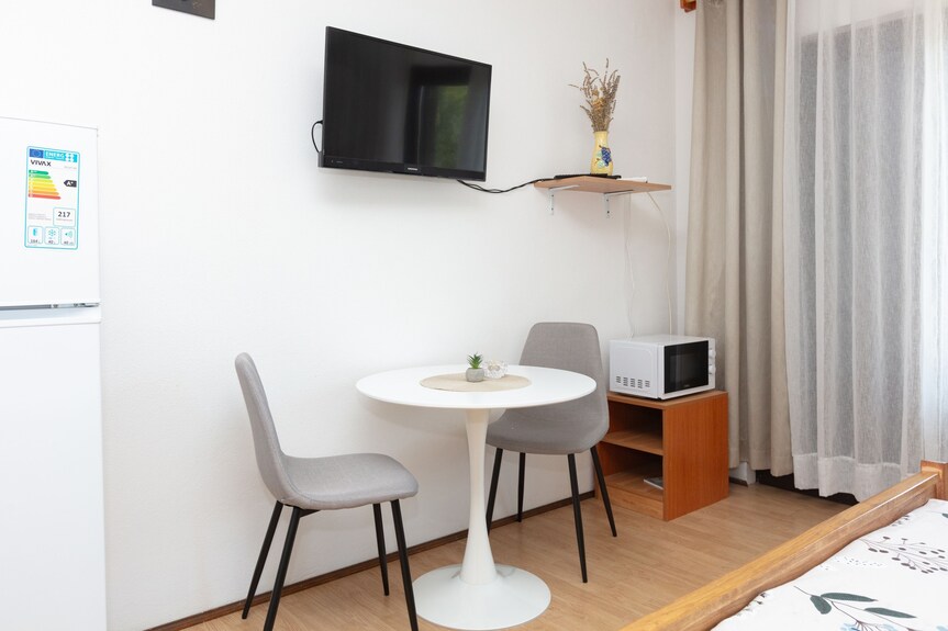 Studio Flat With Balcony Pirovac, šIbenik (As-13263-a) - Pirovac