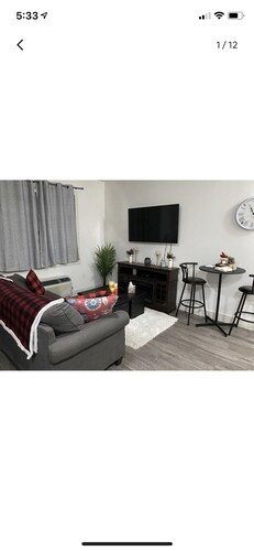 Chic on Main Street apartment near it all!