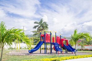 2 outdoor pools - Drax Hall Manor Country Club Studio (Ocho Rios)
