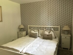 1 bedroom, iron/ironing board, free WiFi, bed sheets - Villa Waldglück near Rangsdorfer See (Rangsdorf)