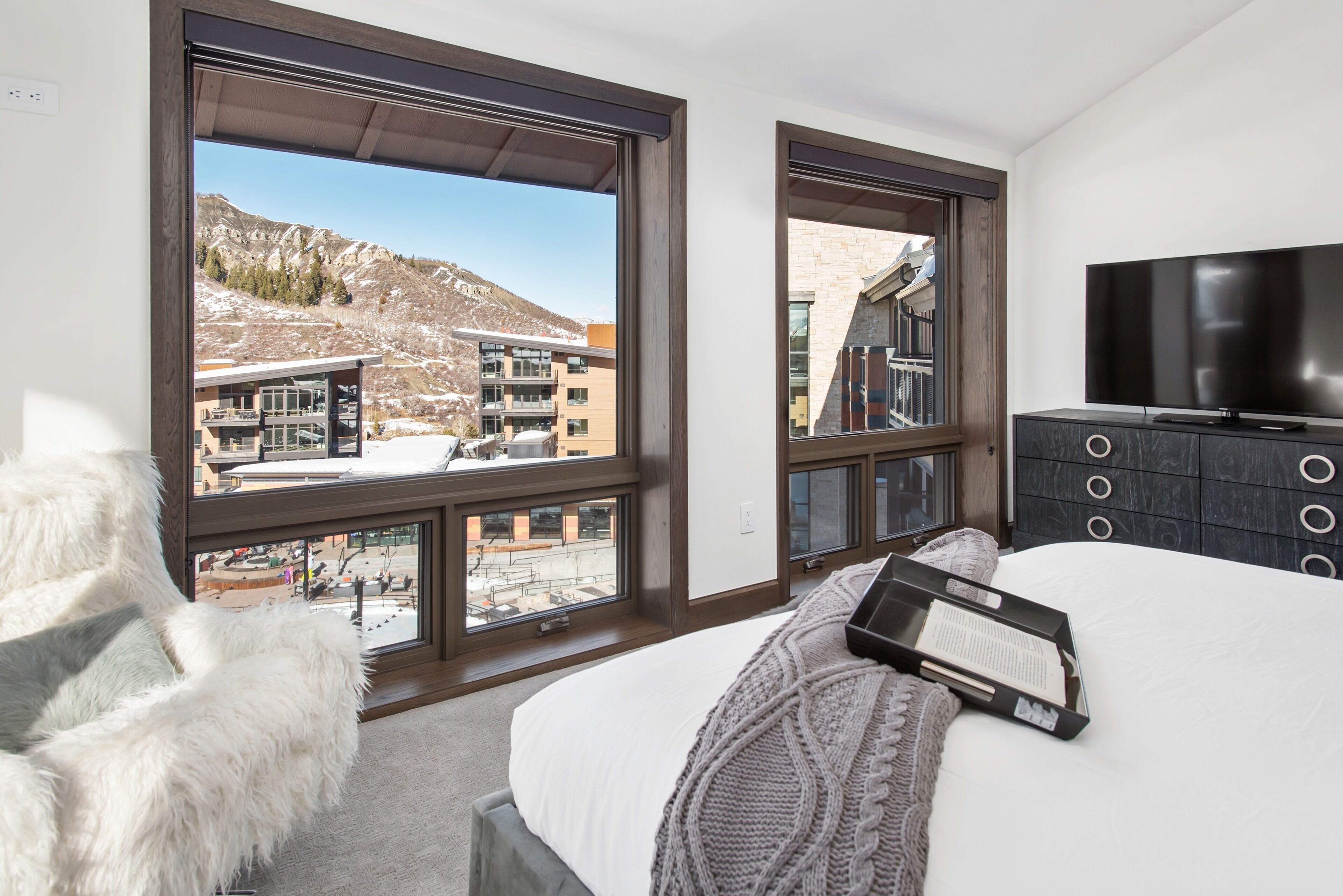 3 多间卧室、客房内保险箱、熨斗/熨衣板、旅行婴儿床