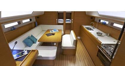 Sun Odyssey 47. 9 SEGELJACHTEN