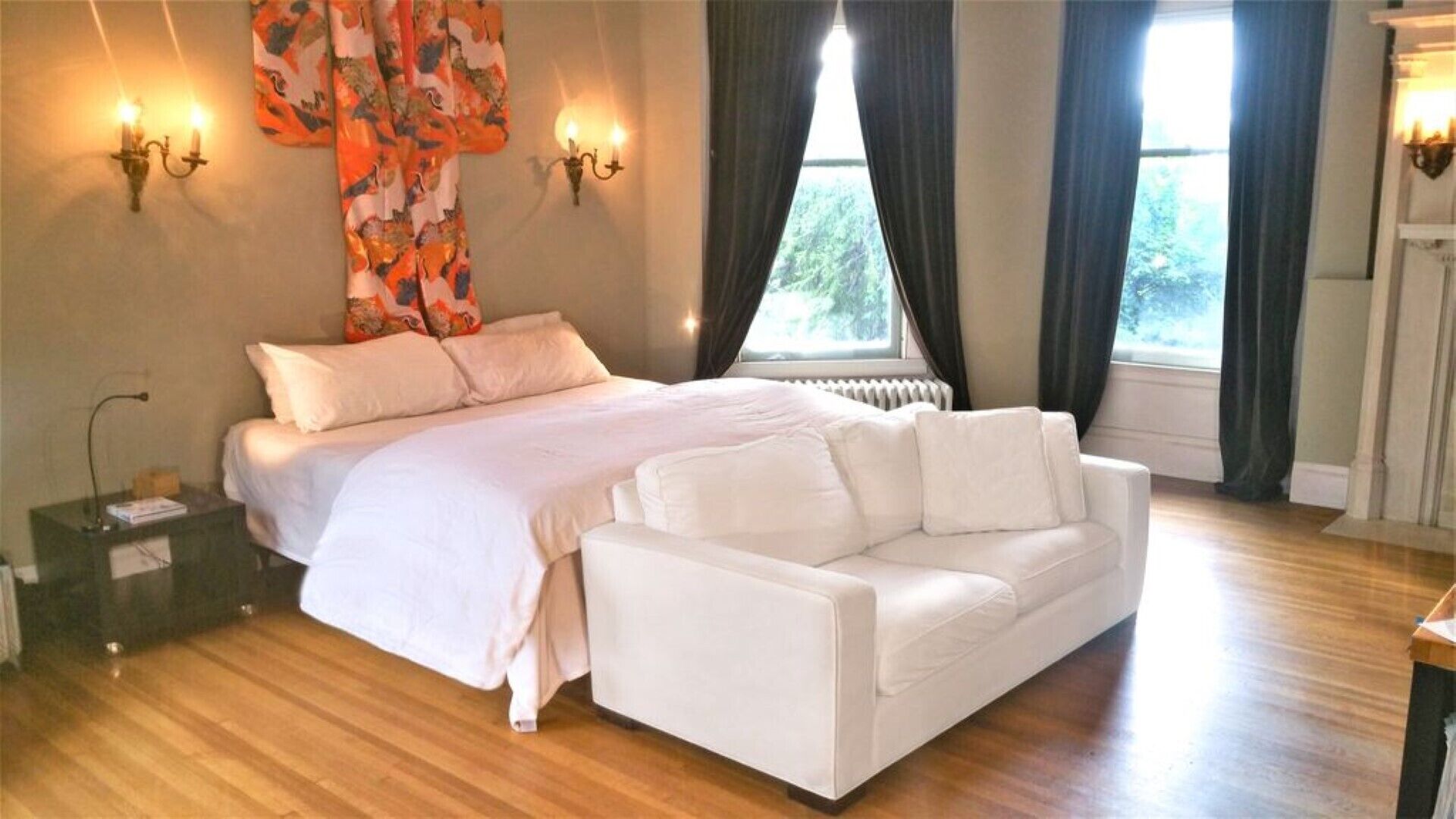 6 habitaciones, tabla de planchar con plancha, wifi y ropa de cama 