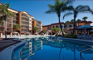 Outdoor pool - Great Family Resort, Sleeps 8, Great Deal!  (Kissimmee)