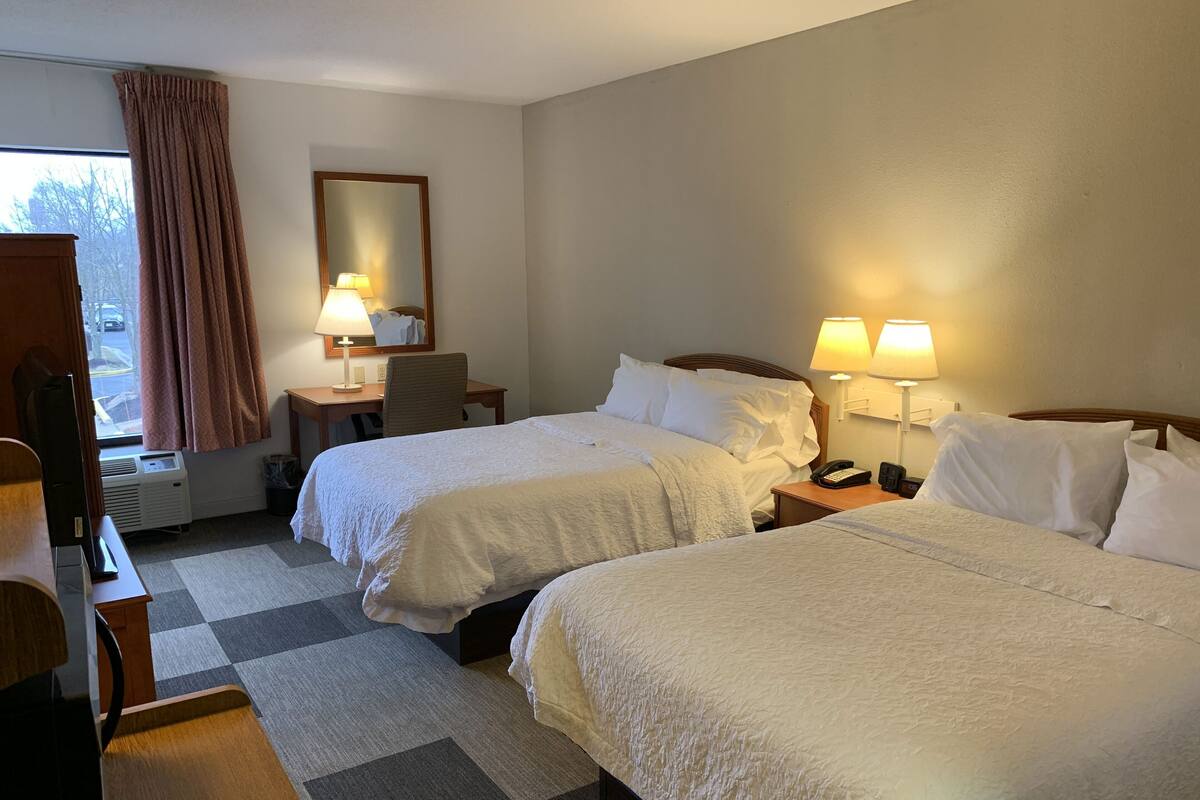 标准双人房 | 1 多间卧室、熨斗/熨衣板、免费 WiFi、床单
