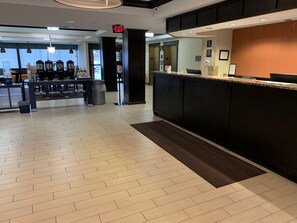 Interior detail - Comfort Inn & Suites Mt Holly (Mount Holly)