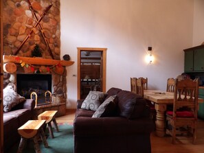 TV, fireplace, DVD player