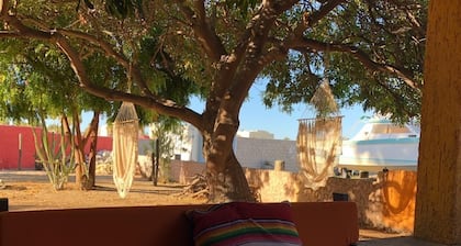 Casa Edilia - Smack in the middle of town/one block from the beach