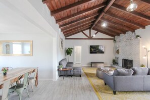 TV, peis, videospill og fotballspill