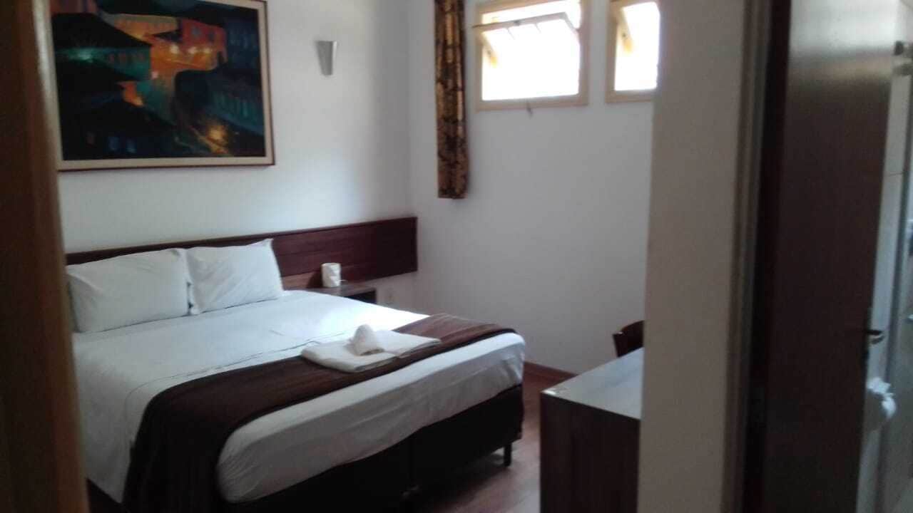 Habitación junior | Minibar, escritorio, espacio para trabajar con laptop y insonorización 