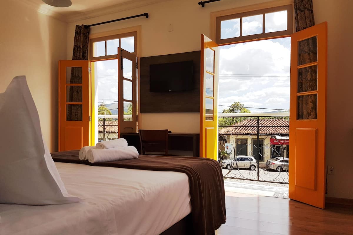 Minibar, desk, laptop workspace, soundproofing