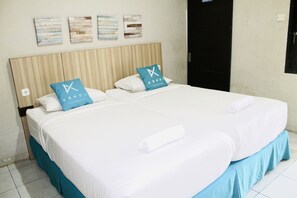 Desk, free WiFi, bed sheets