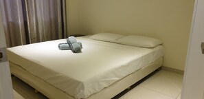 2 Bedrooms Family Apartment | Iron/ironing board, free WiFi - Westfield Homestay Fiji (Nadi)