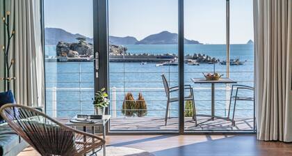 Namhae Lounge 32 Resort B