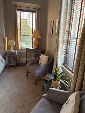 Smart TV, fireplace, books - Historic center of the city (Lewisburg)