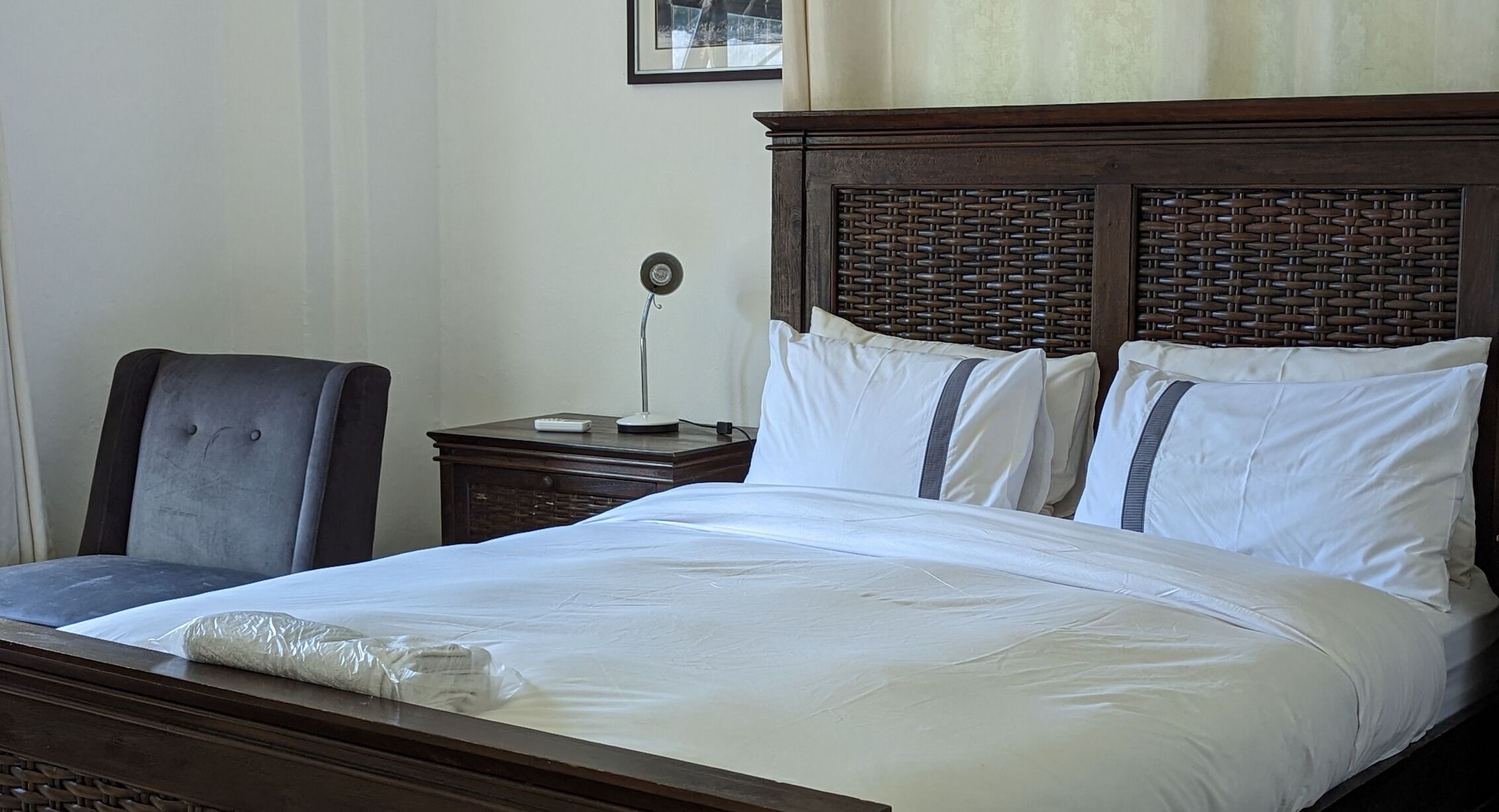 4 bedrooms, in-room safe, desk, iron/ironing board