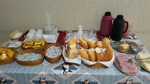 Desayuno completo incluido todos los días