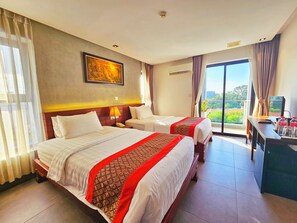 Deluxe Twin Room | Premium bedding, pillowtop beds, minibar, in-room safe - Le Botum Hotel (Phnom Penh)