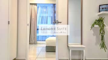 34-inch Smart TV with digital channels, TV