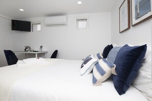 1 chambre, fer et planche à repasser, Wi-Fi gratuit, draps fournis