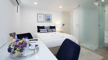 1 chambre, fer et planche Ă repasser, Wi-Fi gratuit, draps fournis