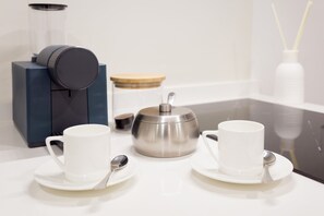 Kaffee und/oder Kaffeemaschine