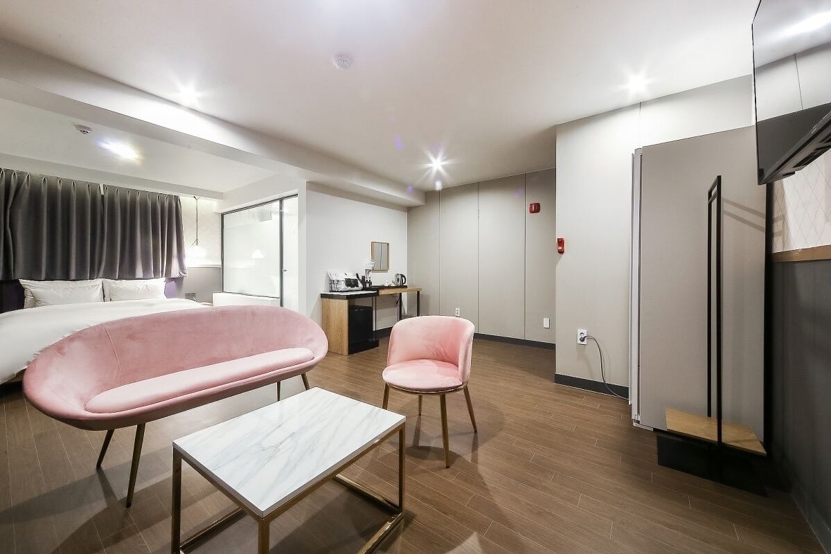 Superior Double Room | Desk, laptop workspace, free WiFi