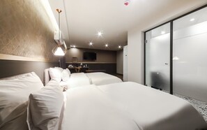 Superior Twin Room | Desk, laptop workspace, free WiFi - Gray 194 Hotel (Busan)