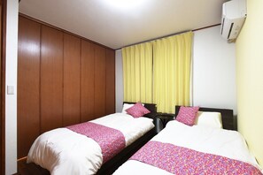 Room - ORENCHI (Yomitan)
