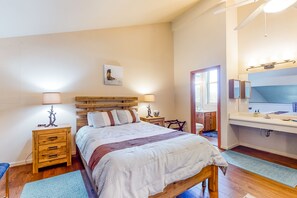 1 bedroom, free Internet, bed sheets