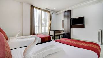 Deluxe Twin Room | Desk, soundproofing, free WiFi