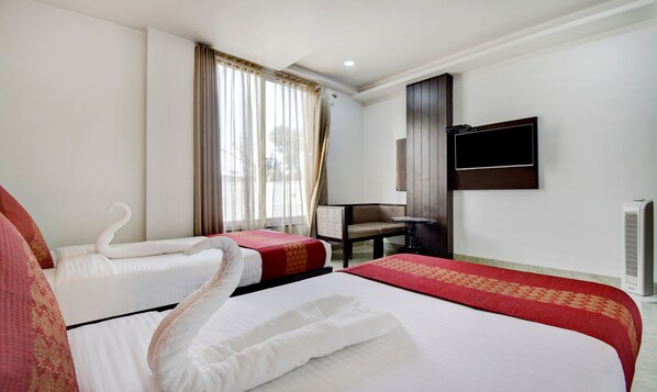 Deluxe Twin Room | Desk, soundproofing, free WiFi