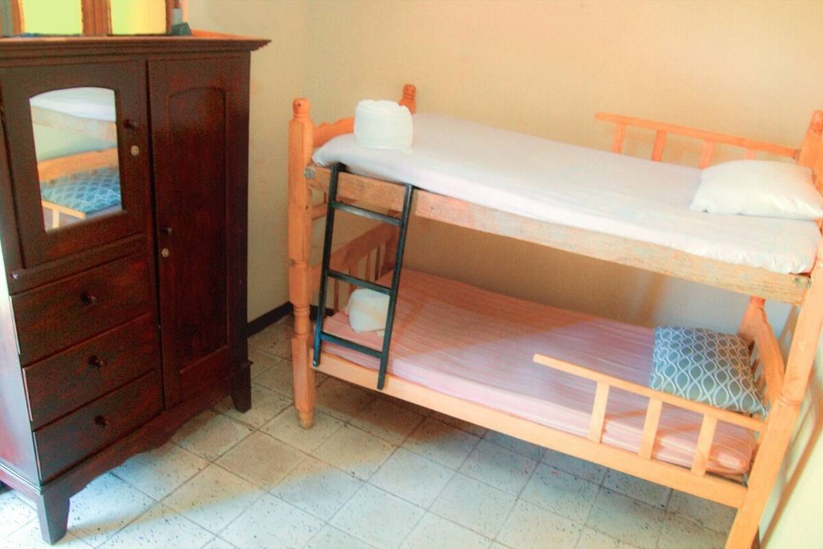 Free WiFi, bed sheets