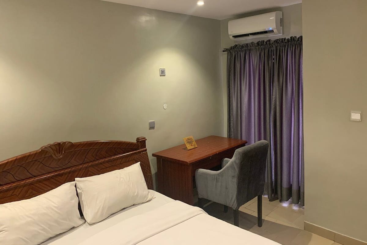 Desk, laptop workspace, blackout drapes, free WiFi