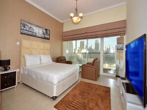Free WiFi, bed sheets - Studio Close to Dubai Mall Burj Khalifa (Dubai)