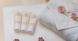 Bathroom amenities - Westminster South Ridge (Dubai)