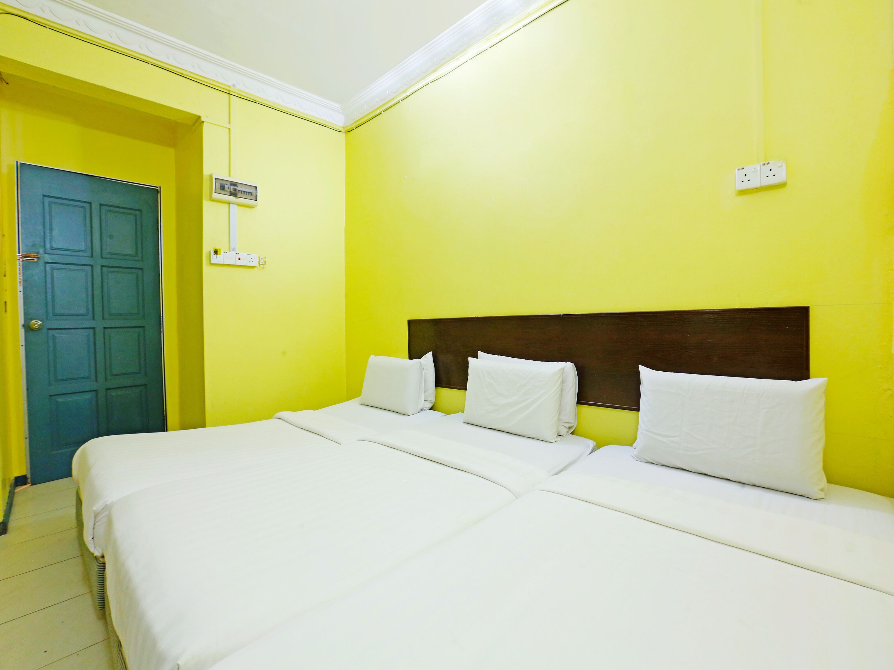 deluxe triple room | free wifi