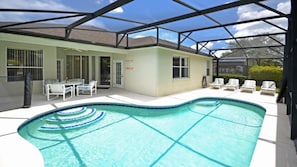 Family Townhome, Garden Area | Property grounds