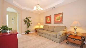 4 bedrooms, individually decorated, individually furnished