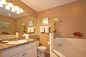 Family Townhome, Garden Area | Bathroom
