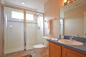 Villa familiar, en el área del jardín | Baño