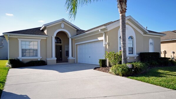 Family Villa, Garden Area | Property grounds