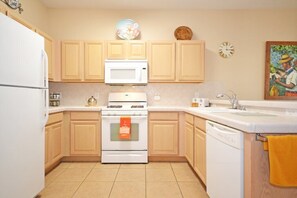 Family Villa, Garden Area | Private kitchen | Stovetop, dishwasher, cookware/dishes/utensils - Ffv8461ha - Calabay Parc at Tower Lake - 5 Bed 4 Baths Villa (Davenport)